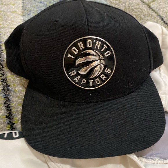 RAPTORS🏀Hat & hoodie - Picture 3 of 16